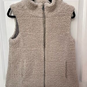 Dylan Cream Teddy Vest